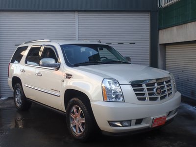 CADILLAC ESCALADE - 1