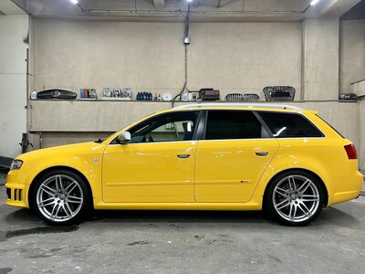 AUDI RS4 AVANT - 4