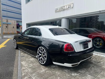 ROLLS-ROYCE GHOST - 8