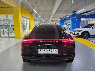 PORSCHE PANAMERA - 5