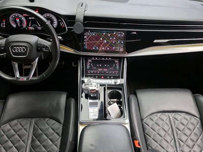 AUDI Q8 - 5