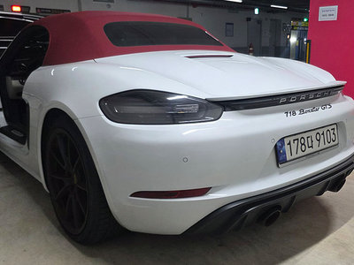 صورة 3 لـ 2021 Porsche 718