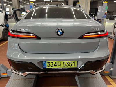 BMW 7 SERIES - 4