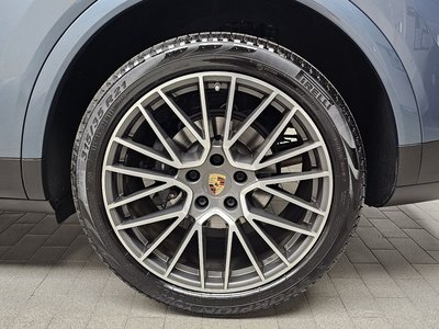 PORSCHE CAYENNE - 8