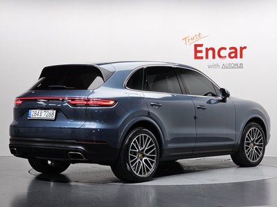 PORSCHE CAYENNE - 4