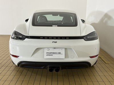 PORSCHE 718 CAYMAN - 4