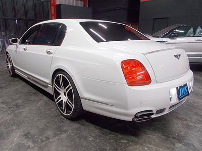 BENTLEY CONTINENTAL - 8