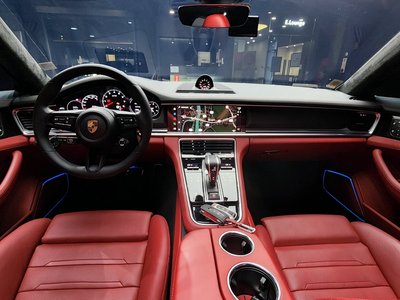 PORSCHE PANAMERA - 5