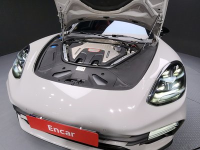 PORSCHE PANAMERA - 7
