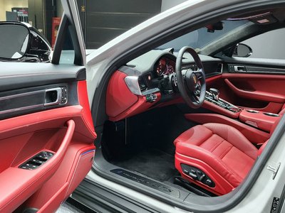PORSCHE PANAMERA - 10