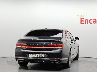 صورة 3 لـ 2019 Genesis G90