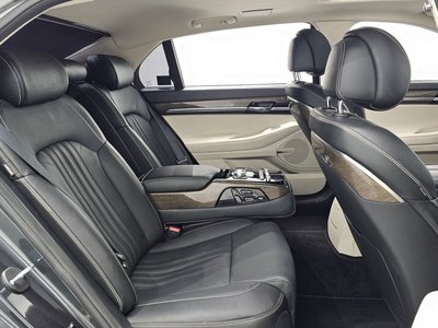 2019 Genesis G90 缩略图 12