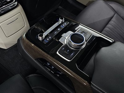 2019 Genesis G90 缩略图 20