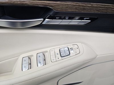 2019 Genesis G90 缩略图 18