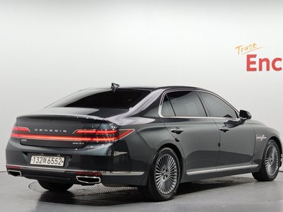 صورة 4 لـ 2019 Genesis G90