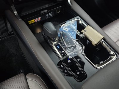 2023 Lexus RX — миниатюра 12