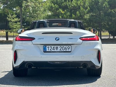 2025 BMW Z4 photo 3