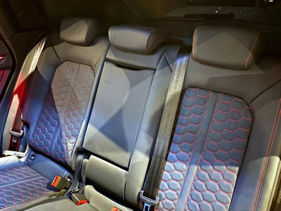 صورة 28 لـ 2021 AUDI RS Q3