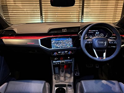صورة 19 لـ 2021 AUDI RS Q3