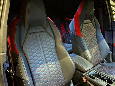 صورة 24 لـ 2021 AUDI RS Q3