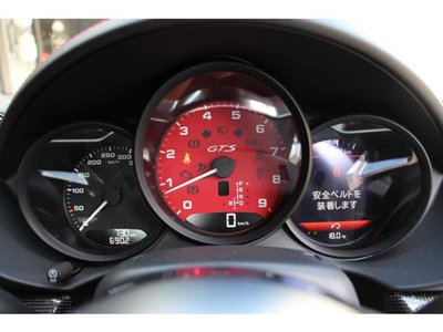 PORSCHE 718 BOXSTER - 10