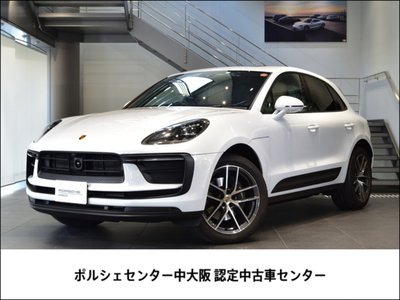 PORSCHE MACAN - 1