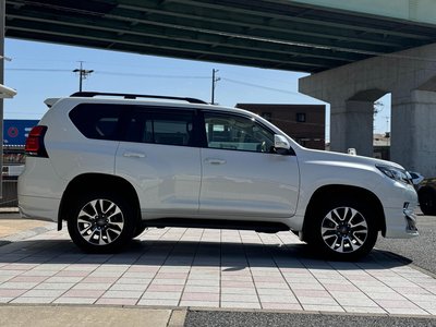 TOYOTA LAND CRUISER PRADO - 6