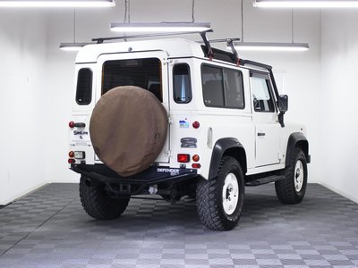 LAND ROVER DEFENDER - 7