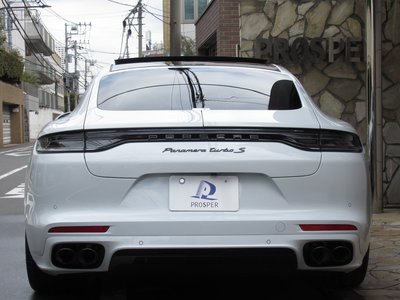 PORSCHE PANAMERA - 7