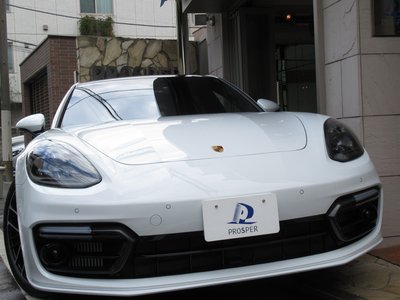 PORSCHE PANAMERA - 1