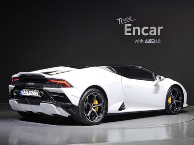 LAMBORGHINI HURACAN - 3