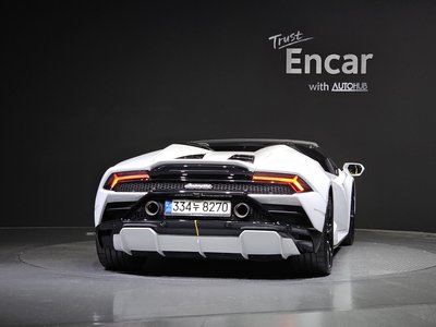 LAMBORGHINI HURACAN - 4