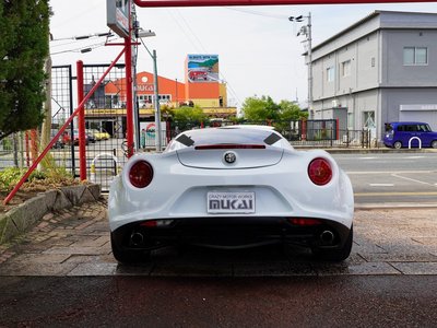 صورة 2 لـ 2015 ALFA Romeo 4C