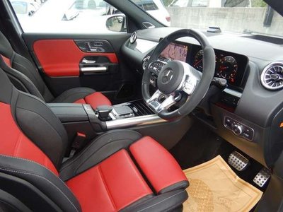 صورة 6 لـ 2024 Mercedes-BENZ GLA AMG