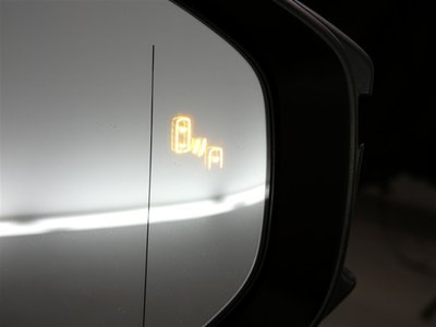 TOYOTA CROWN SPORT - 10