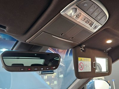 صورة مصغرة 17 لـ 2021 Genesis G90