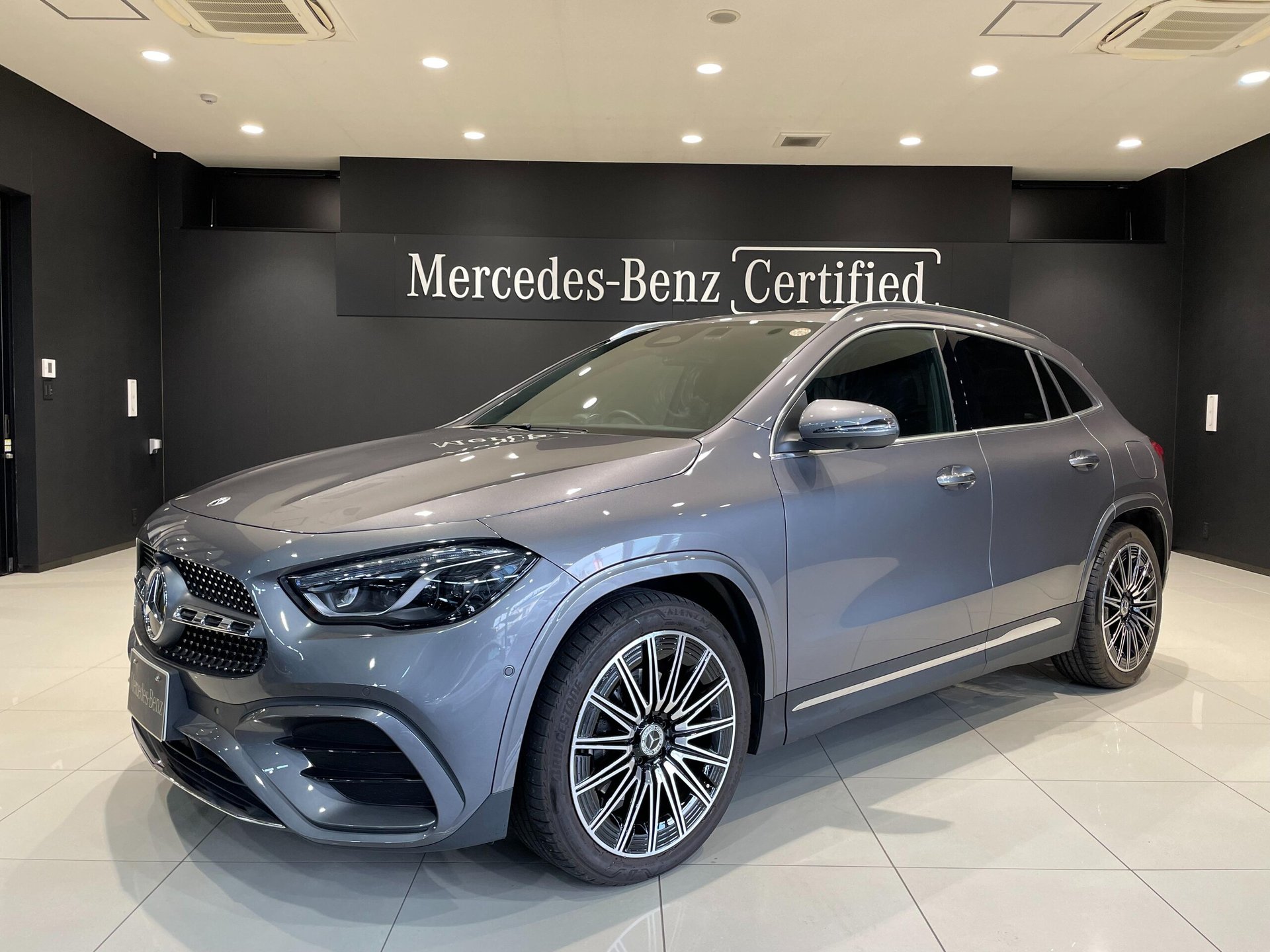 MERCEDES-BENZ GLA - View 1