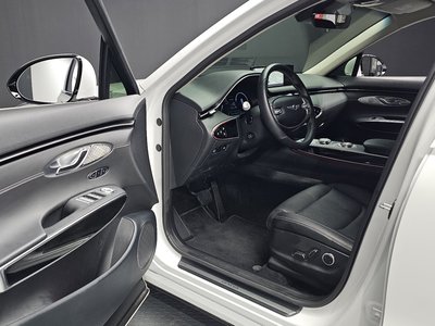 2022 Genesis GV70 — миниатюра 17