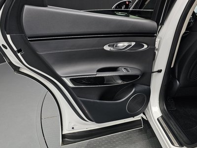 2022 Genesis GV70 — миниатюра 15