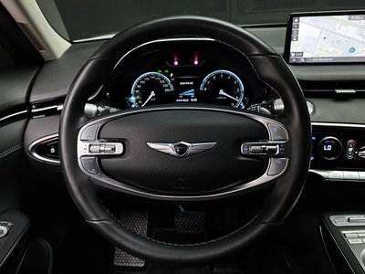 2022 Genesis GV70 — миниатюра 19