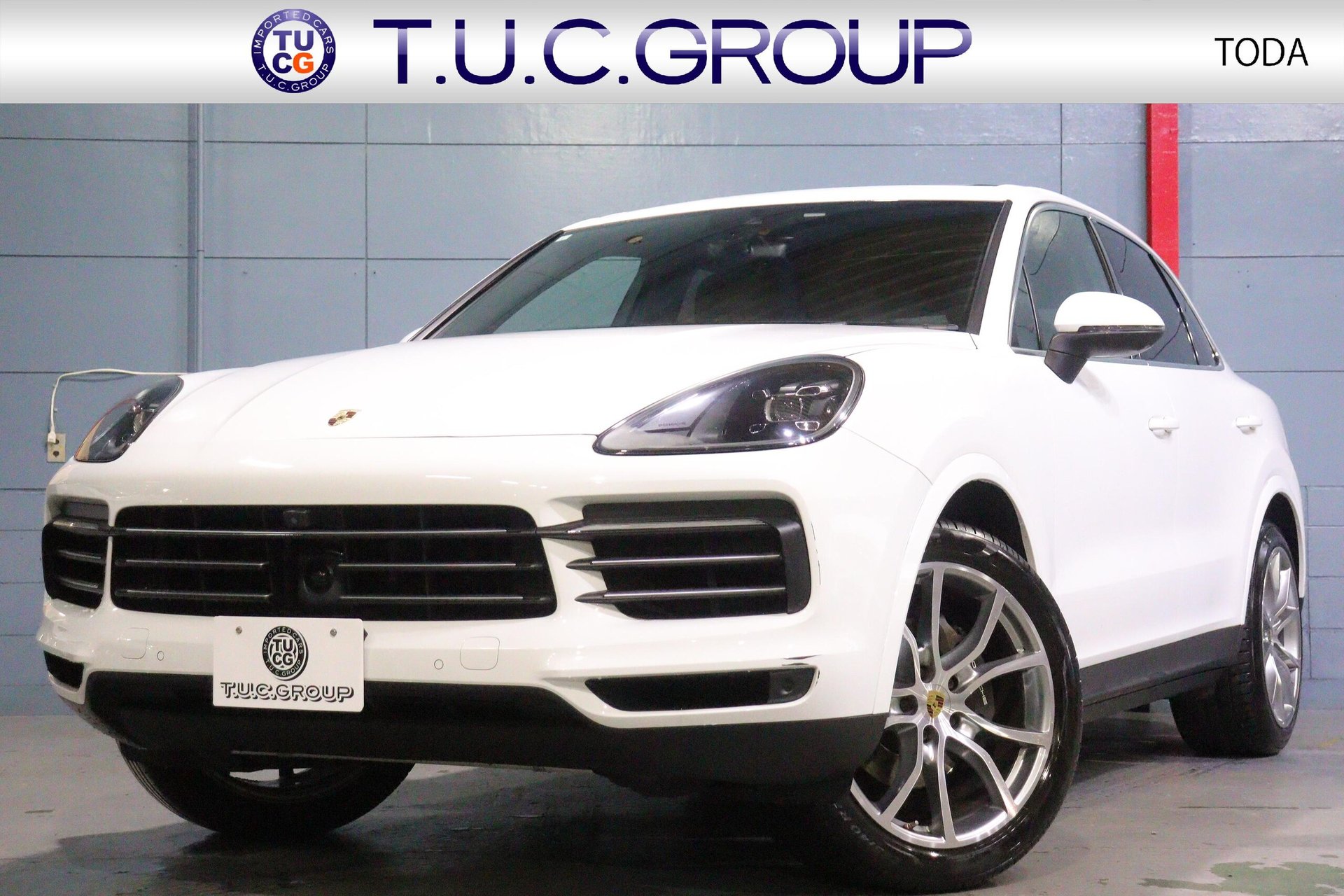 PORSCHE CAYENNE - View 1