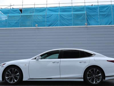 LEXUS LS - 4