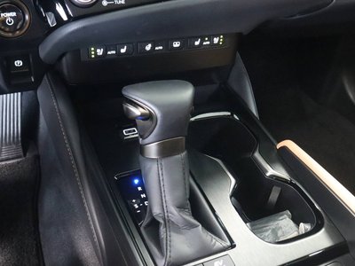2025 Lexus ES 照片 9