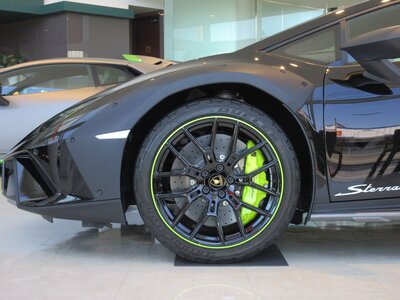 LAMBORGHINI HURACAN STERRATO - 10