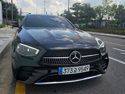 MERCEDES-BENZ E-CLASS - 1