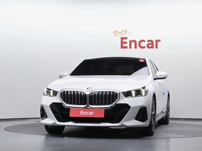 2024 BMW 5 SERIES 照片 2
