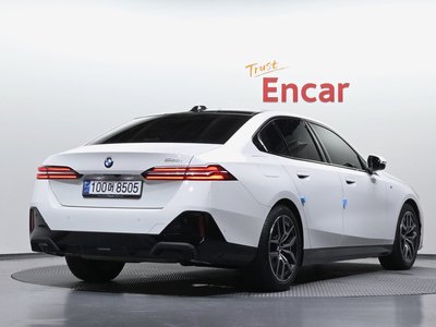 2024 BMW 5 SERIES 照片 3