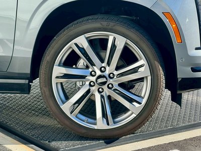 CADILLAC ESCALADE - 4