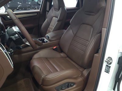 2023 Porsche CAYENNE 照片 10