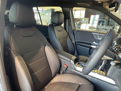 2026 Mercedes-BENZ GLB photo 3